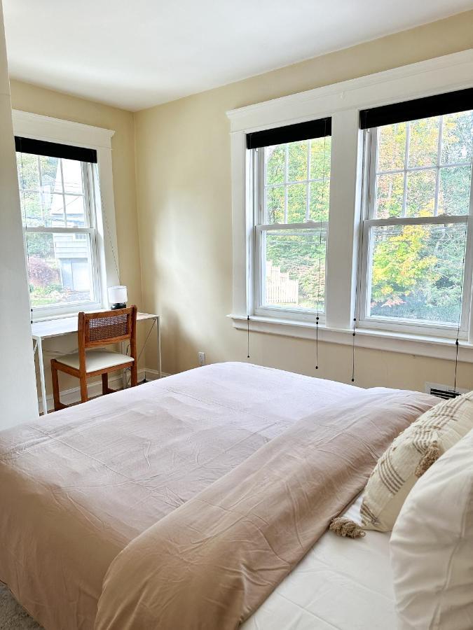 Villa 7 Mins Drive To Yale, Large Fenced Yard à New Haven Extérieur photo